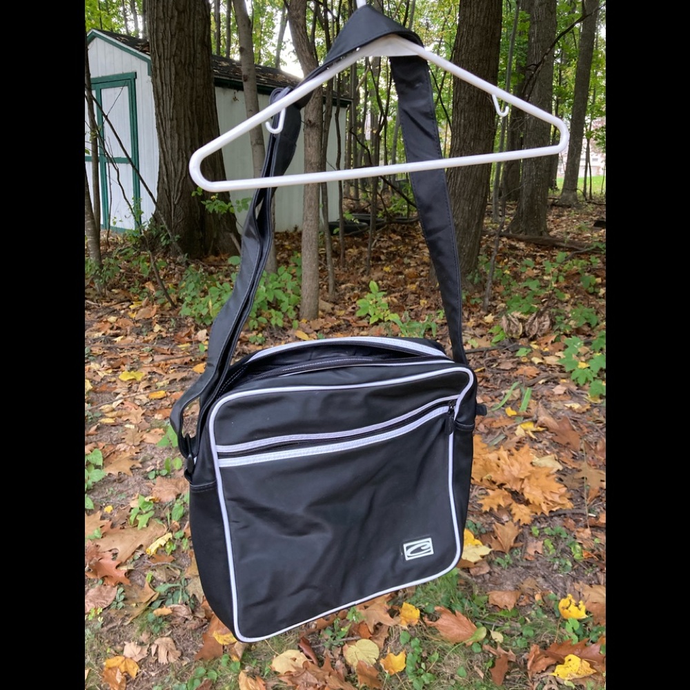 Nice black bag with shoulder strap